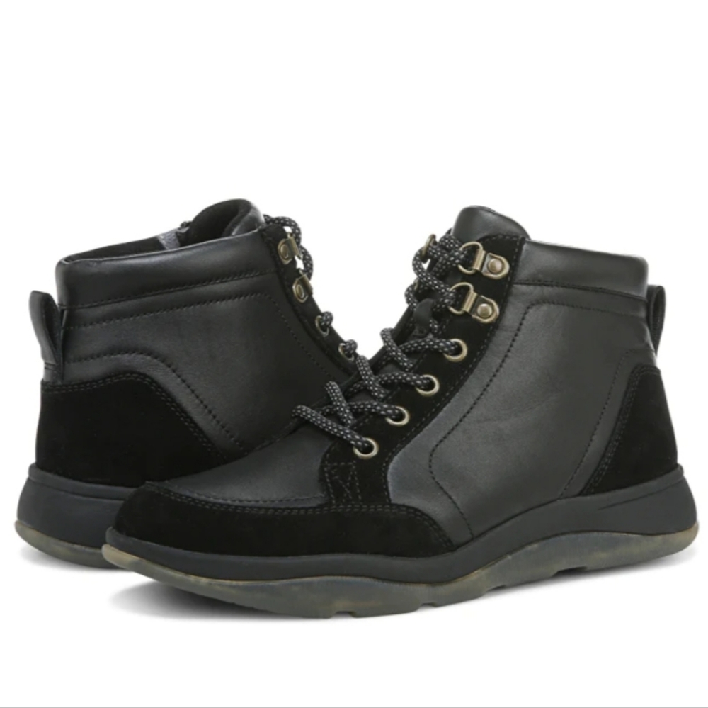 VIONIC WHITLEY BOOTIES